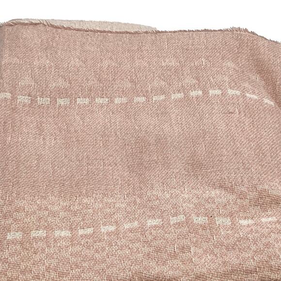 Gentle Fawn Light Pink Soft Wrap Fringed Layering Blanket Scarf Size M/L NWT - Picture 5 of 8
